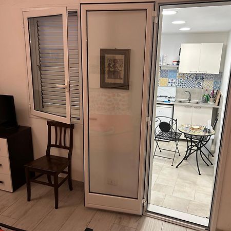 Deni'S Apartments Per 2 Con Veranda Balcone Συρακούσες Εξωτερικό φωτογραφία